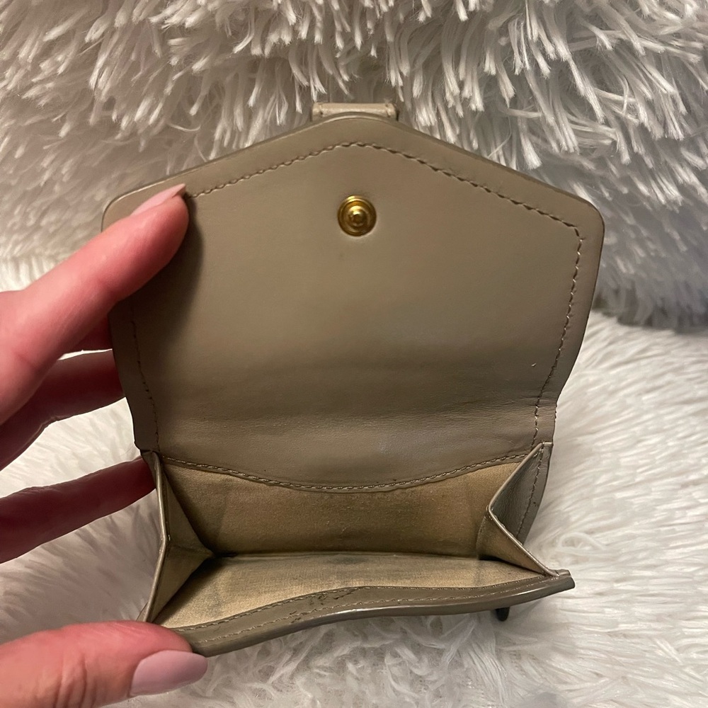 🔥Chloe🔥 Paddington 🔒 Taupe Pebble Leather Wallet - Picture 6 of 10